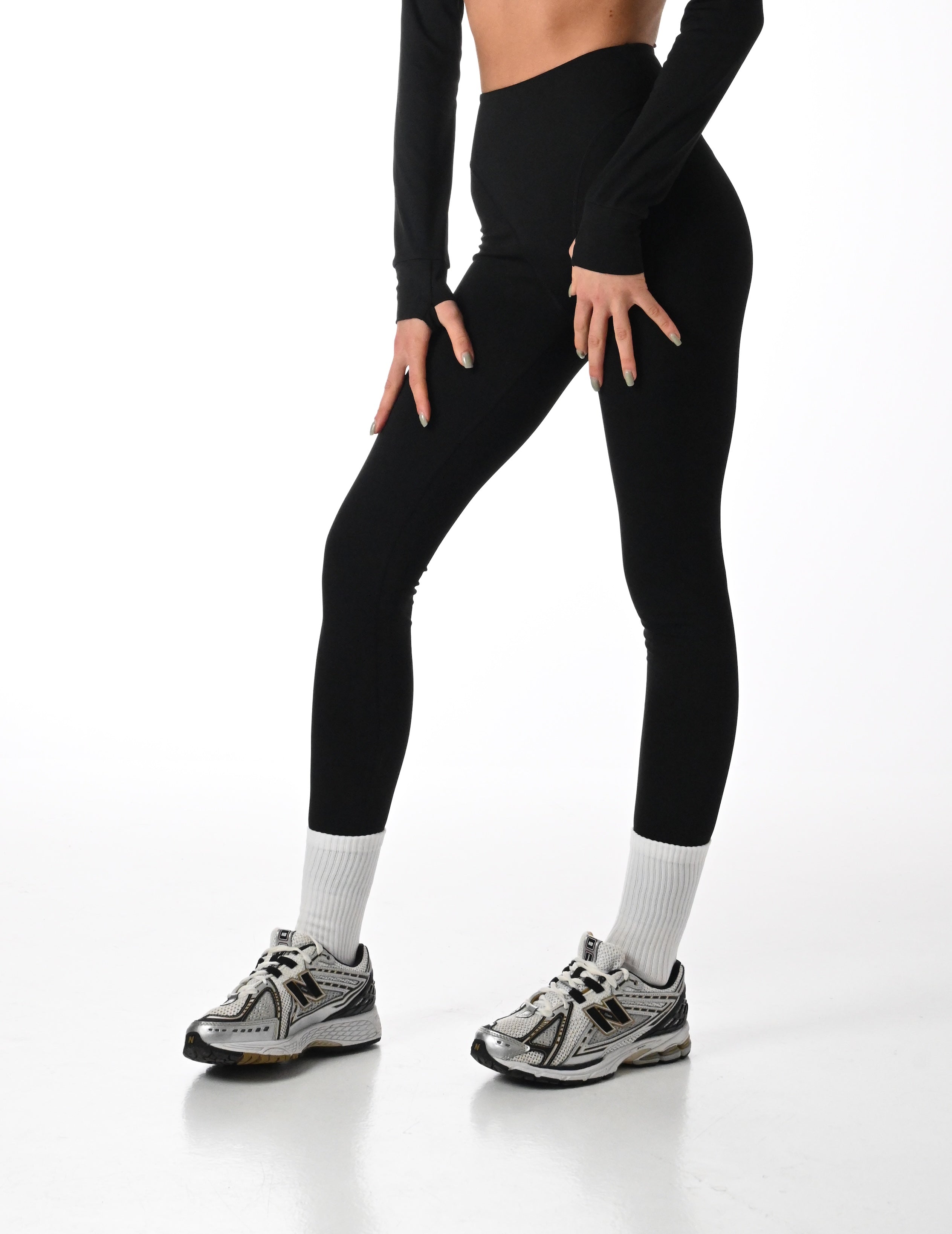 Sculpted Leggings in Black